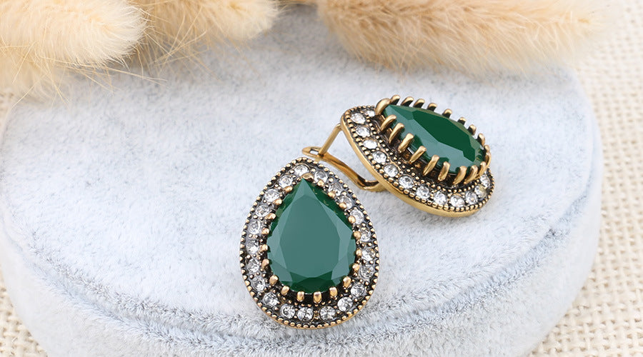 Wholesale  jewelry retro  earrings drop-shaped inlaid resin rhinestone earrings