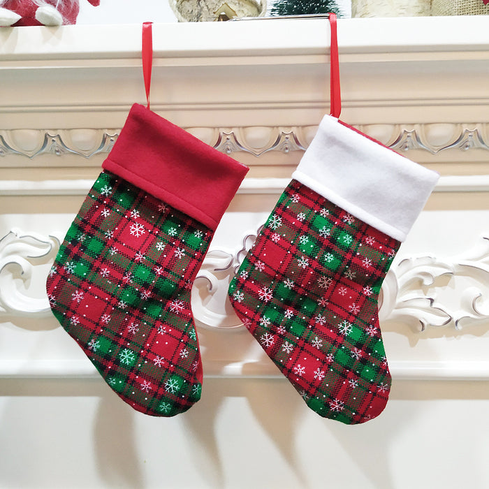 Wholesale Christmas decoration snowflake plaid fabric Christmas small socks home decoration Christmas gift socks