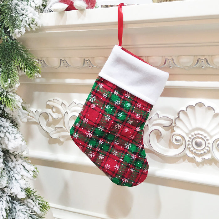 Wholesale Christmas decoration snowflake plaid fabric Christmas small socks home decoration Christmas gift socks