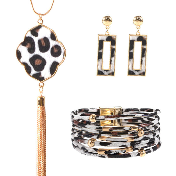 Boucles d'oreilles Boucles d'oreilles de collier d'oreille de boucles d'oreille d'attaque d'impression léopard de léopard