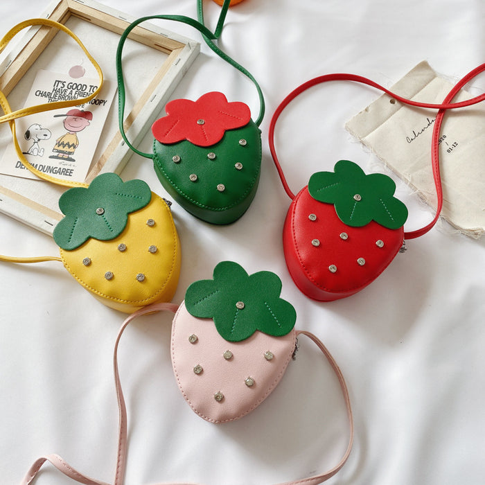 Wholesale Children's bag shoulder messenger bag strawberry  little girl all-match coin purse travel bag