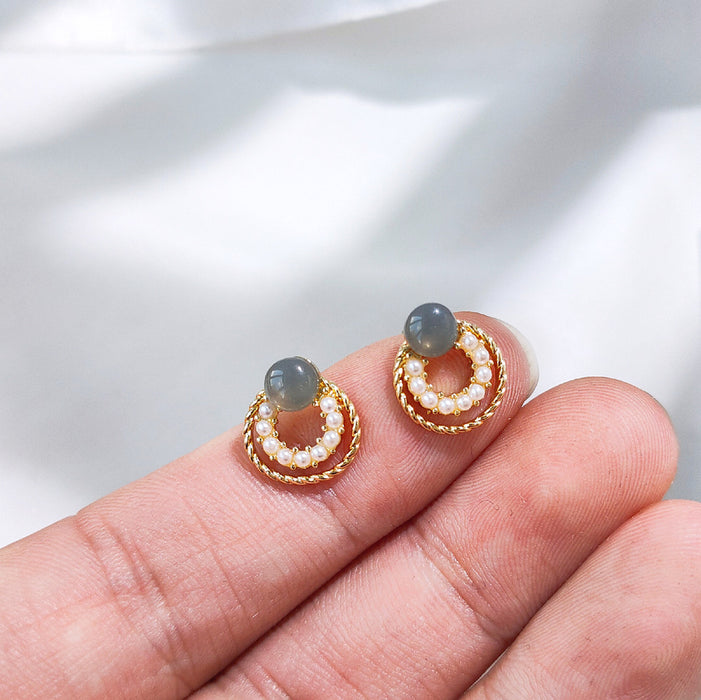 Wholesale Bright eyes silver needle plated gold romantic simple small fragrance earrings female