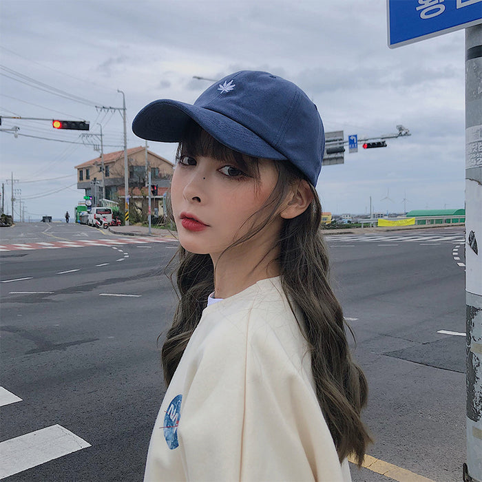 Wholesale Versatile embroidered baseball cap and duckbill cap