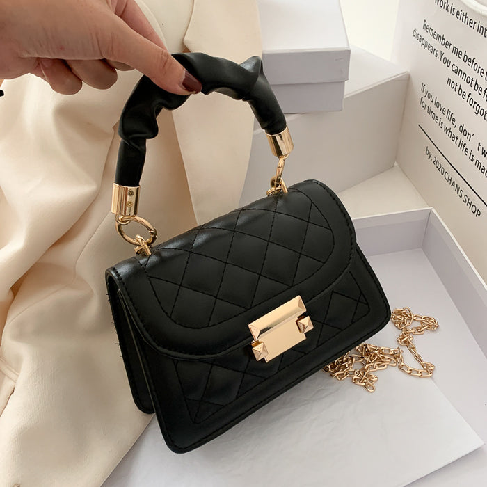 Wholesale Popular All-match ins Women' s Bag 2022 Popular Korean Fashionable Chain Crossbody Cyber Celebrity Portable Small Square Bag