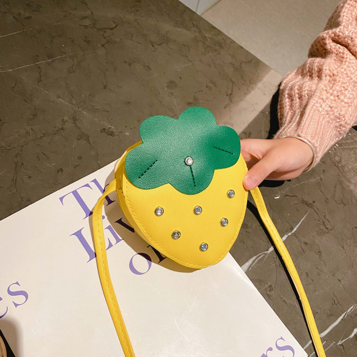 Wholesale Children's Bag Strawberry Bag Fashion Trendy Chain Crossbody Shoulder Bag Cute Princess Girl Small Satchel