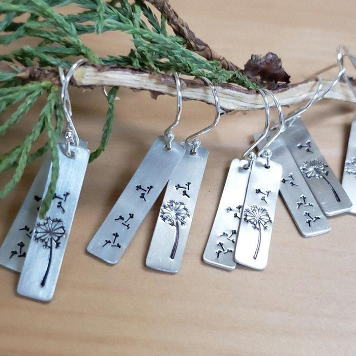 Wholesale New minimalist retro earrings with personalized and fashionable long earrings