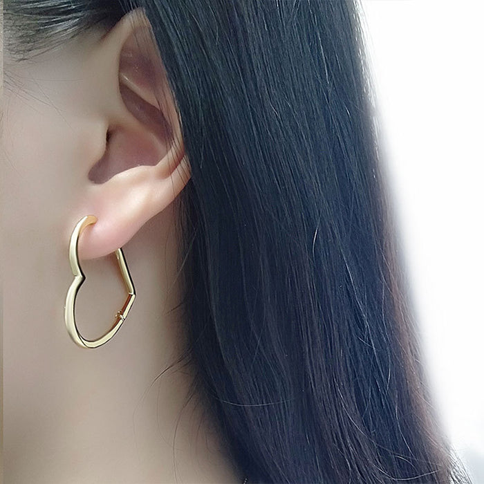 Wholesale Heart Design Earrings For Women Copper Electroplated Sweet And Minimalist Fashion Jewelry Accessory Casual Gift Boutique Resale