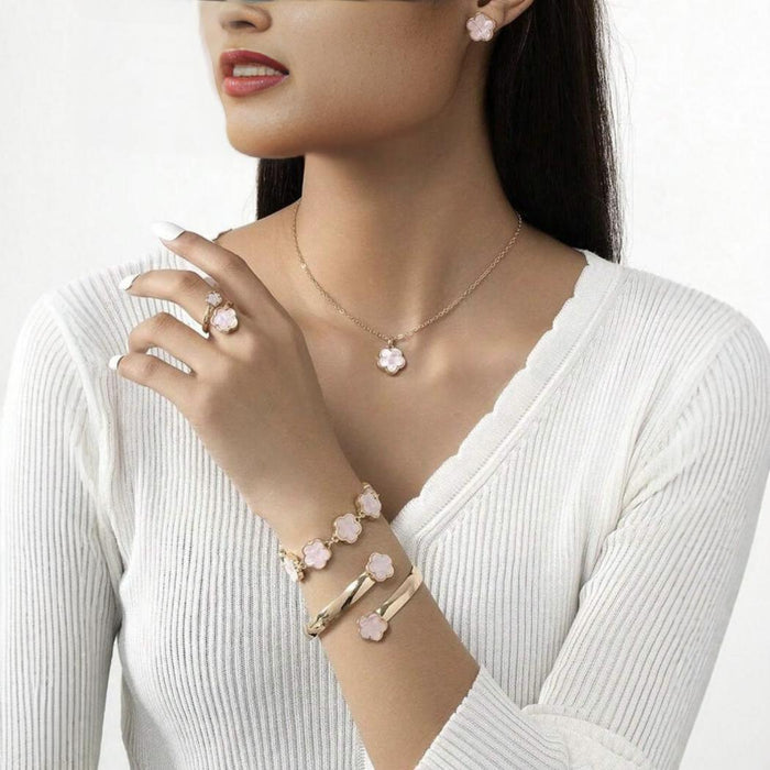 Wholesale Brilliant Lucky Flower Jewelry Set Bracelet Five Leaf Grass Necklace Ring Earnail JDC-NE-AH001