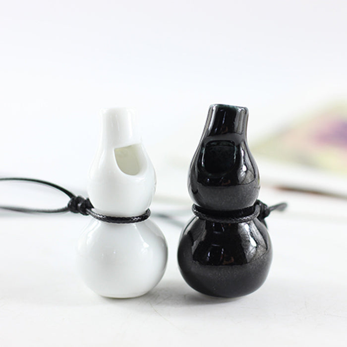 Wholesale Hulu whistle three-dimensional small whistle necklace small pendant ceramic whistle sweater chain necklace pendant