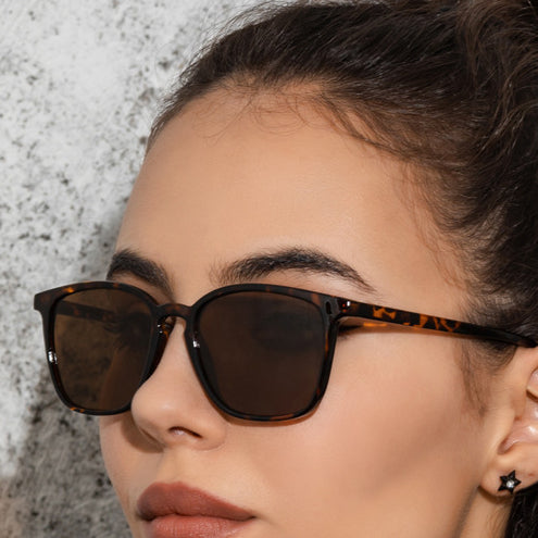 Wholesale Simple Square Frame PC Sunglasses JDC-SG-Fuxin008