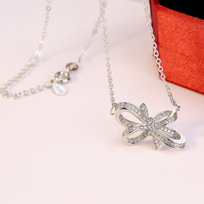Wholesale Butterfly necklace with niche design and micro inlaid zircon pendant