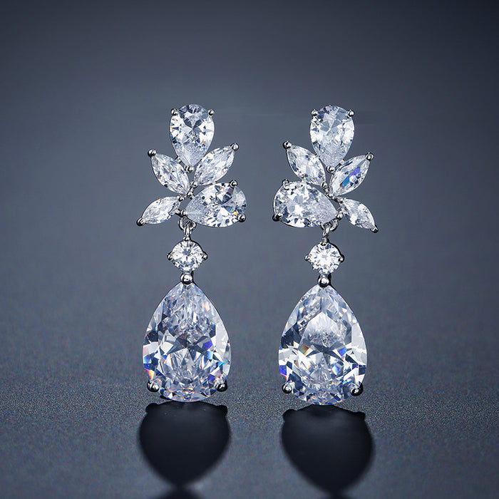Wholesale Exquisite and Creative Water Droplet Petal Earrings with Women's Micro inlaid Zircon, Fashionable and Versatile Bridal Earrings