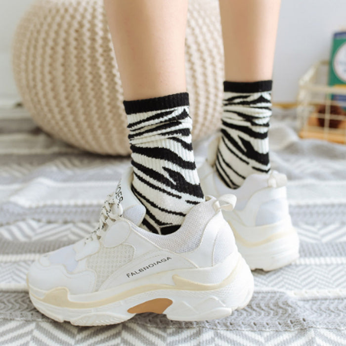 Wholesale Cow Pattern Cotton Socks Hip Hop Skateboarding Tube Socks JDC-SK-JSD001