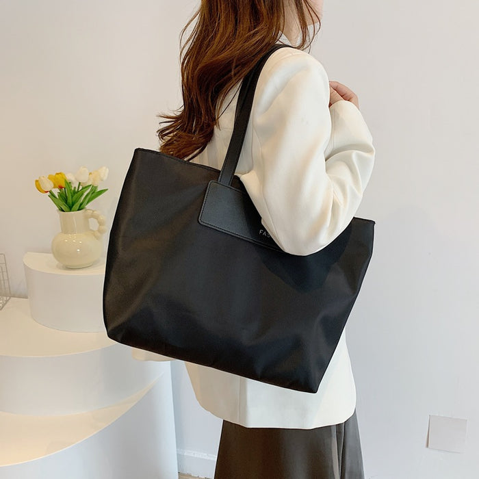 Wholesale Nylon Large Capacity Tote Bag JDC-SD-GeC013