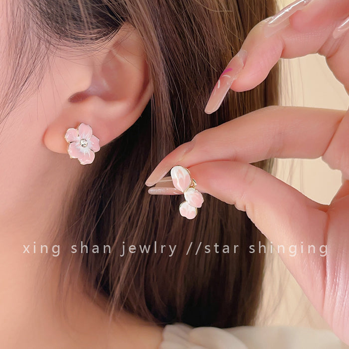 Wholesale Silver needle simple style leaf earrings,  personalized high-end design earrings forest earrings for women