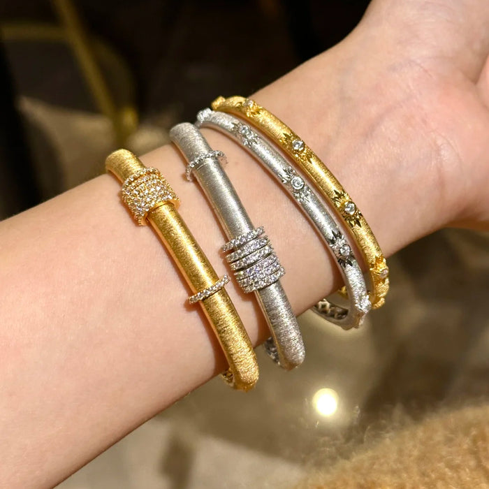 Wholesale Weaving pattern carved gold bracelet, brushed craftsmanship, high-end feeling, light luxury bracelet