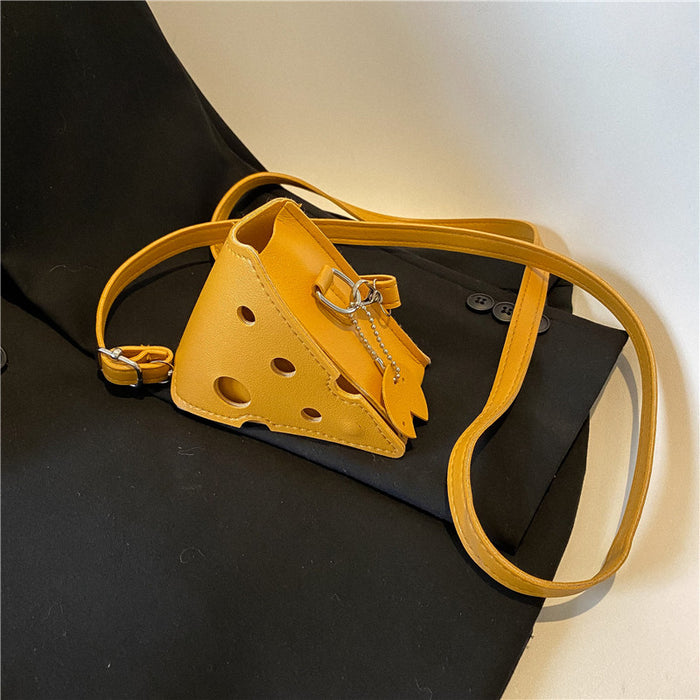 Wholesale New Cute Mini Triangle Lipstick Earphones Crossover Small Change Box Bag