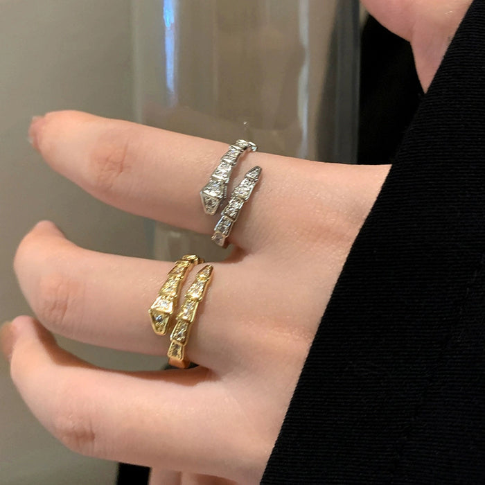 Wholesale Flash Diamond Spirit Snake-Shaped Ring