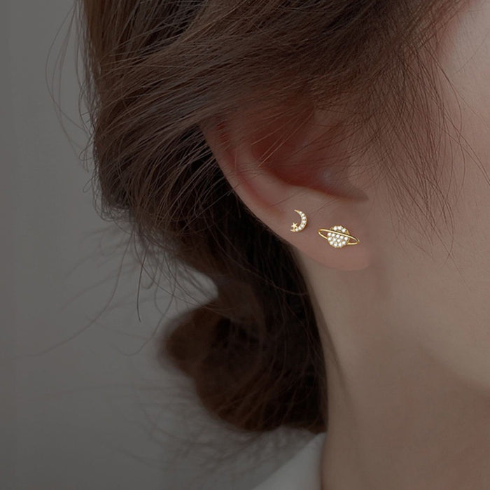 Wholesale Asymmetric zircon earrings with niche design, temperament, personality, exquisite earrings
