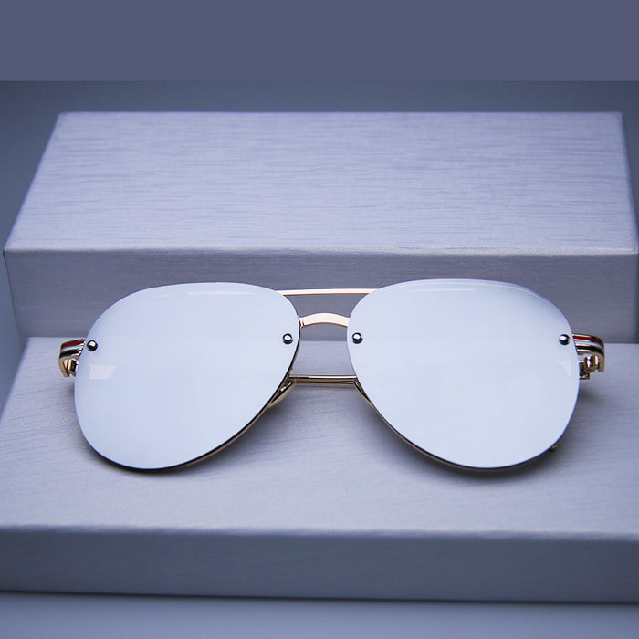 Wholesale High definition frameless sunglasses, trendy and fashionable sunglasses, UV resistant and strong light resistant glasses