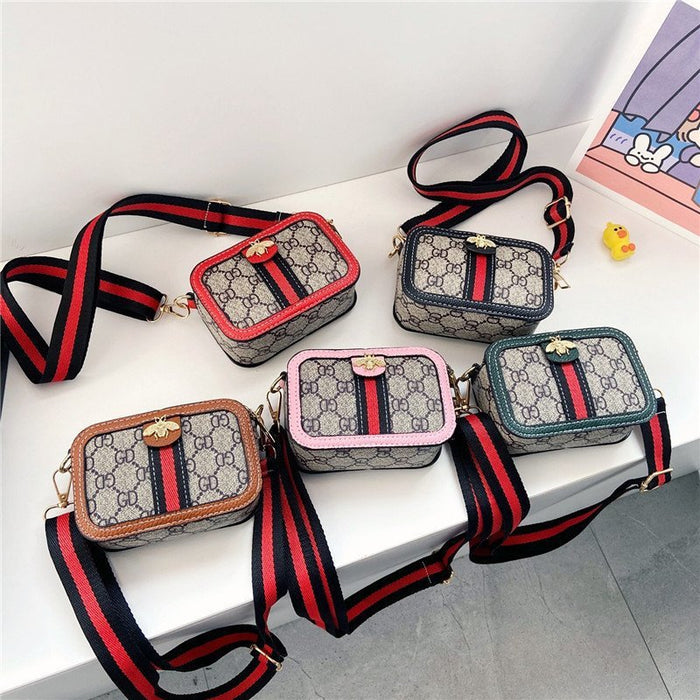 Wholesale Children's bag new crossbody bag cute and versatile little girl shoulder bag small bag