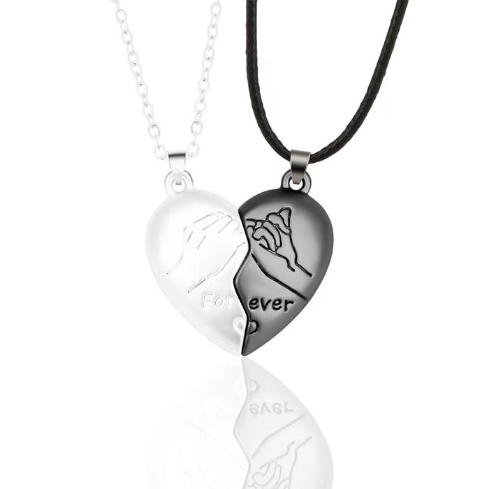 Wholesale Heart shaped couple necklace, creative design, heart inspired necklace, magnetic pendant, collarbone chain