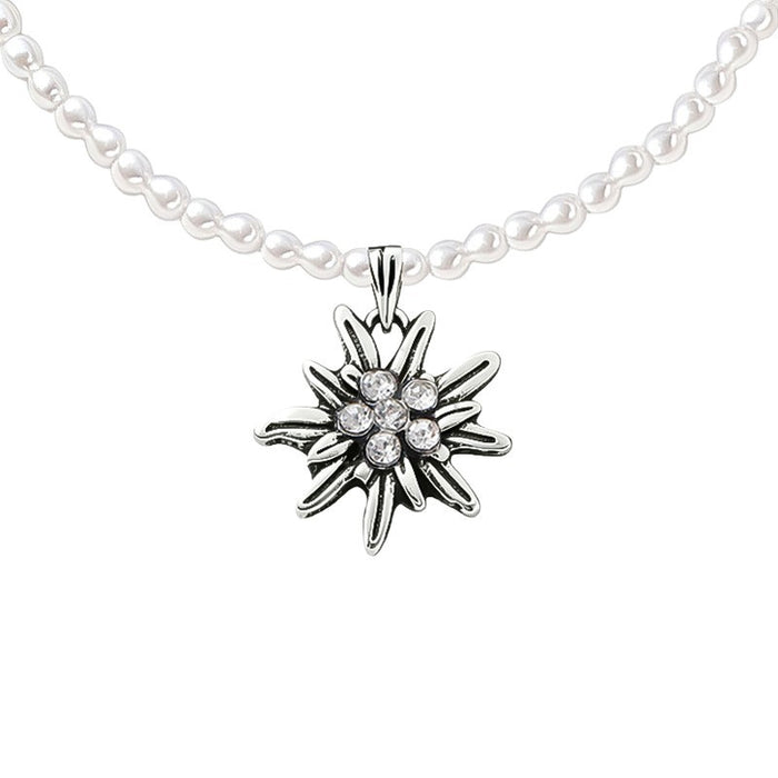 Wholesale Vintage Edelweiss Pendant Necklace Faux Pearl Rhinestone Oktoberfest Themed Women S Collarbone Chain Fashion Jewelry