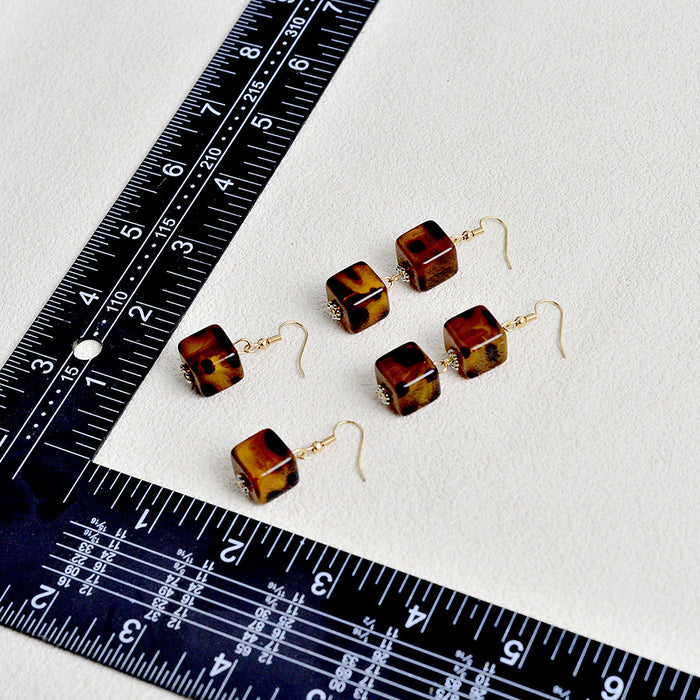 Wholesale Amber Gradient Earrings Hong Kong Style Heart Three-Dimensional Geometric
