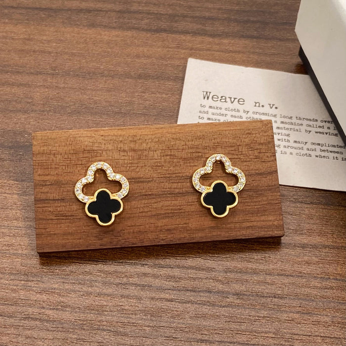 Wholesale Black Lucky Flower Small and Exquisite Stud Earrings