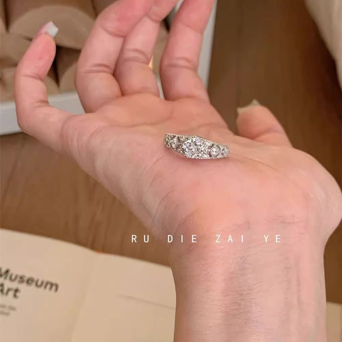 Wholesale Vintage Hollow Lace Ring with a Light Luxury and High-End Feel,  Buchi-Style Zircon Open Ring