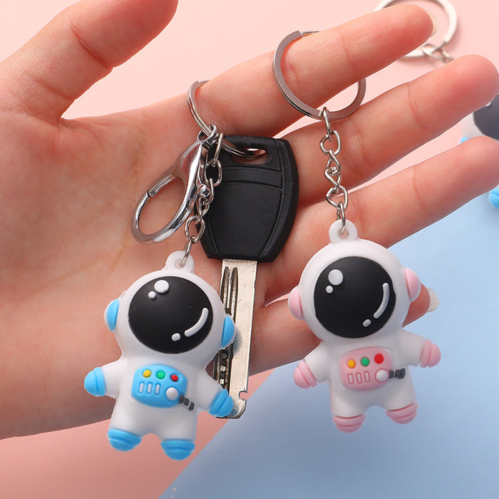 Wholesale Astronaut Keychain Cartoon Silicone Spaceman Car Key Chain Couple Bag Pendant  Key Ring