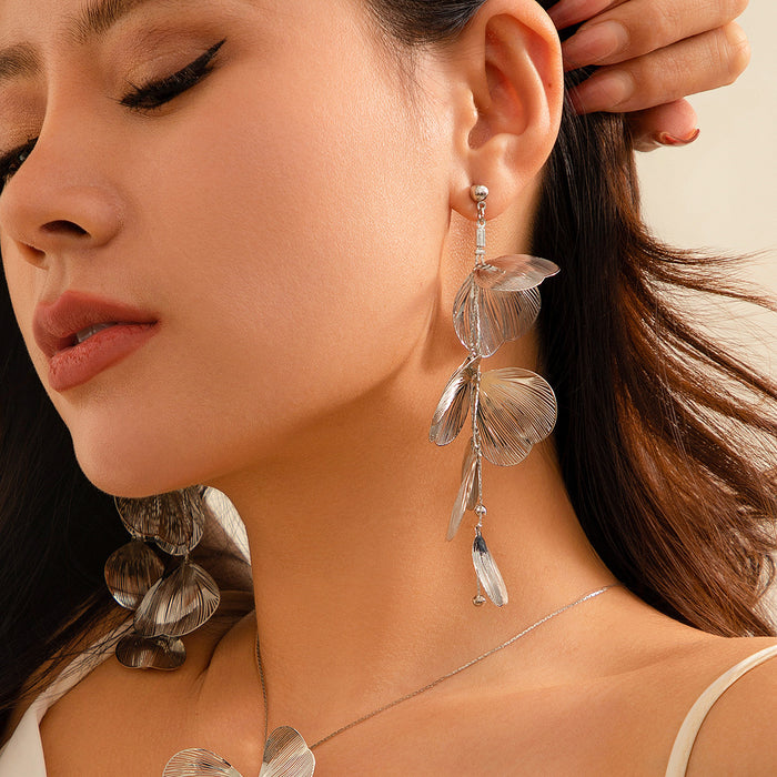 Wholesale niche ginkgo leaf tassel necklace sweet cool style design cross-border retro pull collar jewelry choker