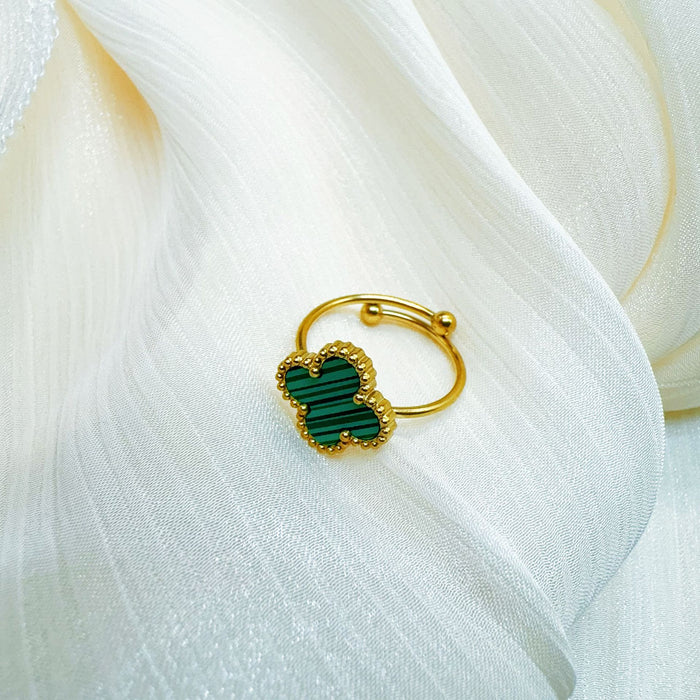 Wholesale Titanium steel clover ring plated with genuine gold