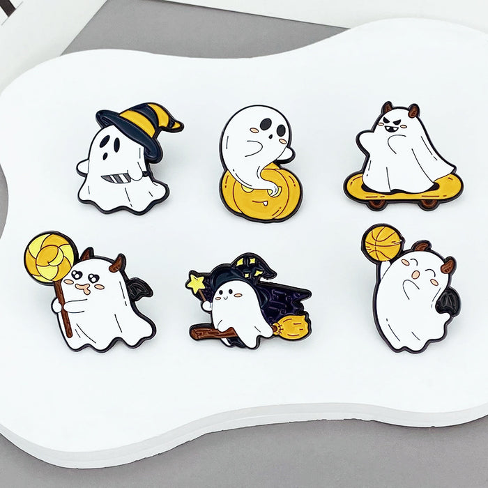 Wholesale Cute Cartoon  Brooch Pin Ghost Pumpkin Wizard Hat Zinc Alloy Baked Paint Party Accessory MOQ≥2