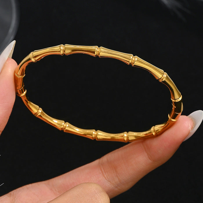 Wholesale Gold Bangle Set With Clover Rhinestone Design Chic Jewelry Accessory