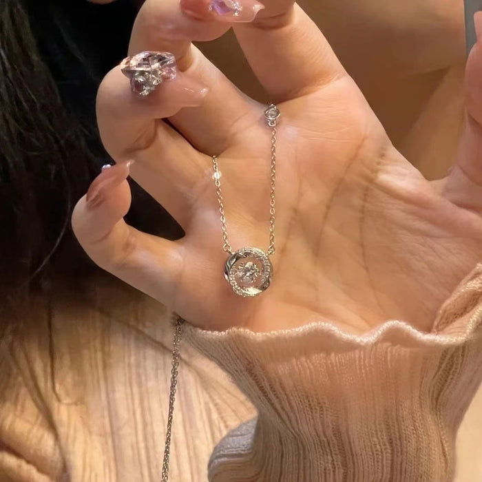 Wholesale Necklaces, niche collarbone chains, pulsating hearts