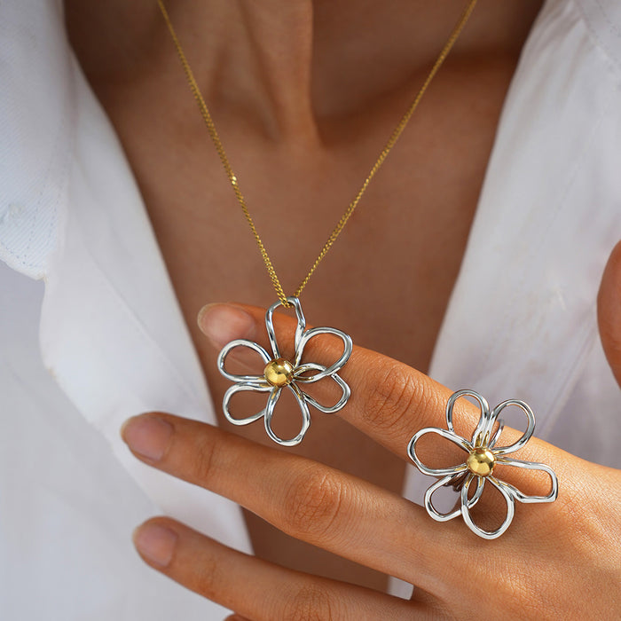 Wholesale Jewelry Stainless Steel Hollow  Necklace Simple Women