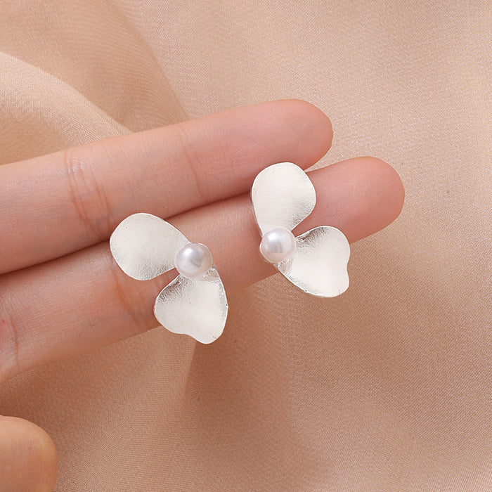 Wholesale petal pearl earrings niche design female S925 silver pin earrings