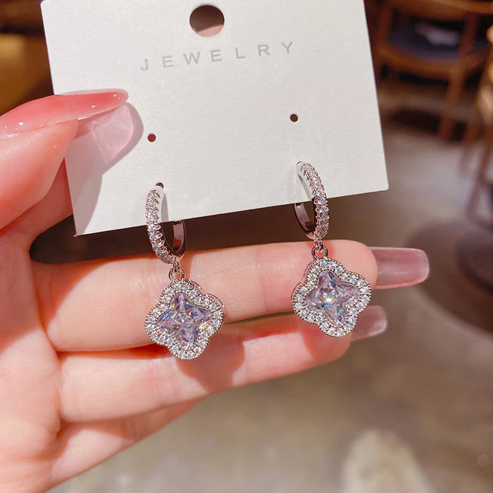 Wholesale Real Gold Delicate Flower Earrings Niche Zircon Earrings