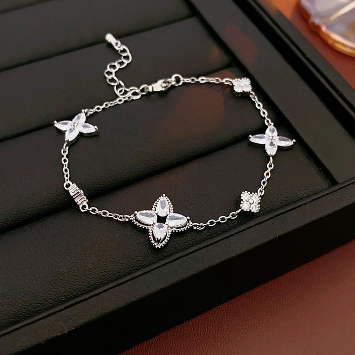 Wholesale lucky four-leaf grass bracelet temperament jewelry design jewelry women