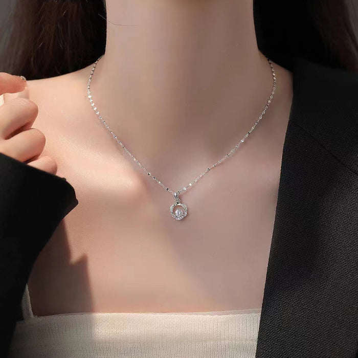 Wholesale Titanium steel necklace pendant, high-end and versatile collarbone chain, light luxury accessory