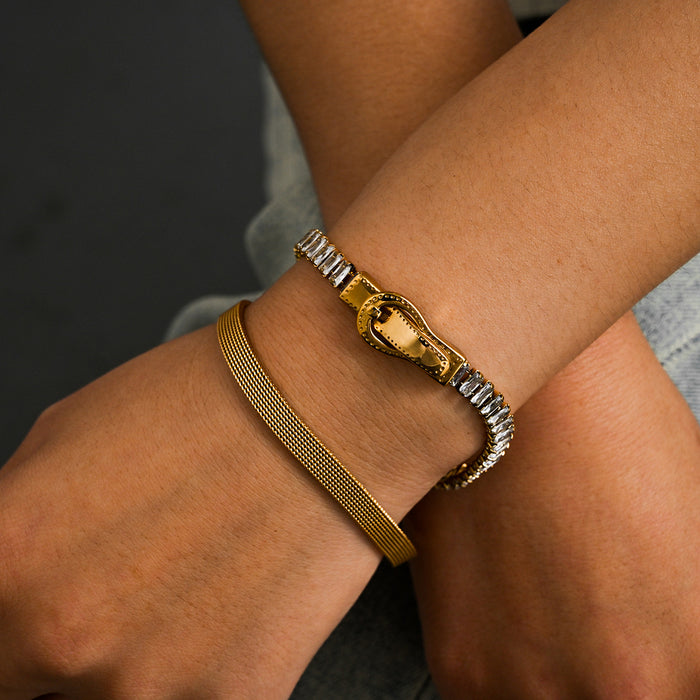 Wholesale Fashionable luxury 18K stainless steel bracelet with zircon, high-end feel bracelet