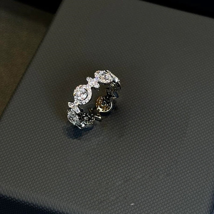 Wholesale Sparkling Diamond Black and White Pair of Rings New Fashionable Niche Design Versatile Ring