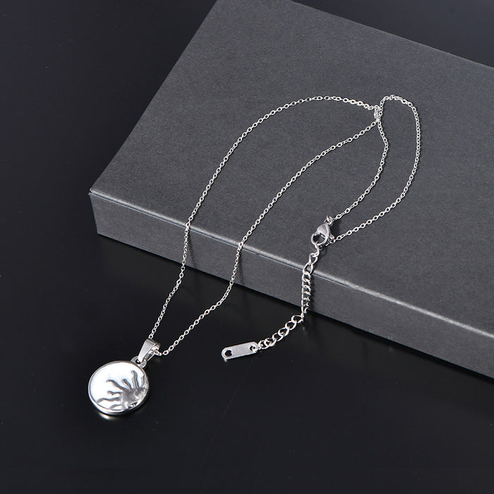 Wholesale  Simple Popular Steel Natural Shell Sun Totem Pendant Necklace