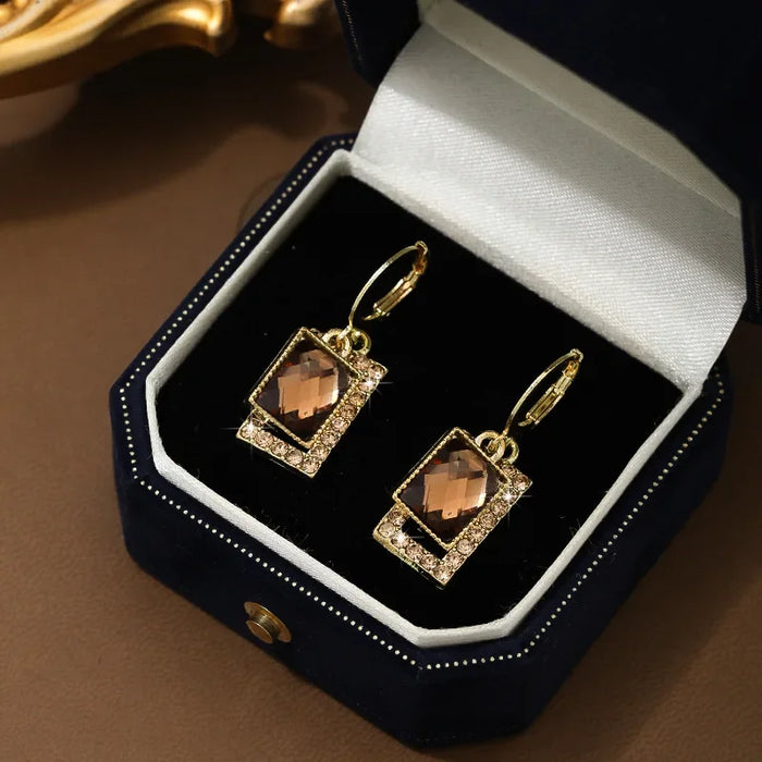 Wholesale Square earrings, light luxury retro high-end feeling, ear buckle accessories, fashionable temperament, versatile earrings accessories
