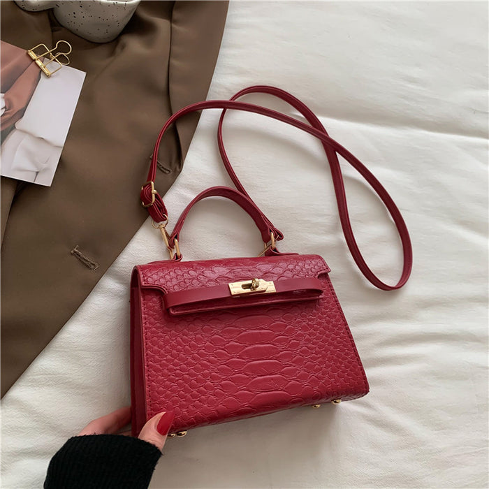 Wholesale Popular Fashion Handbag, New Fashionable Single Shoulder Simple Crossbody Commuter Small Square Bag