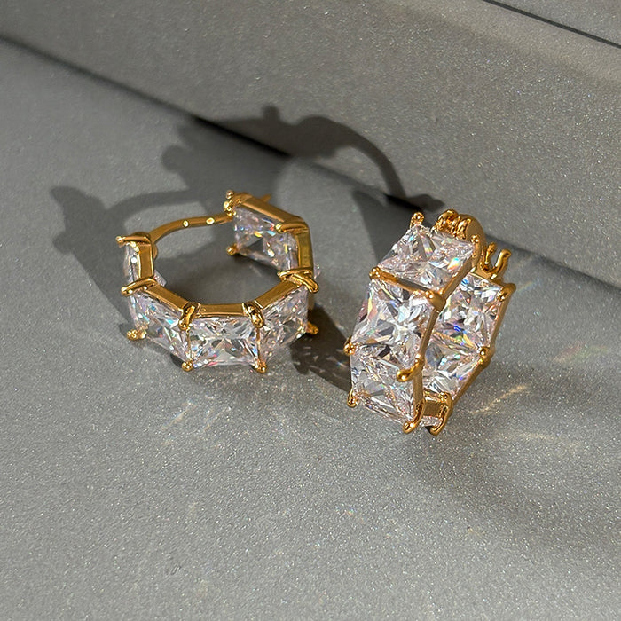 Wholesale Super sparkling exquisite gold diamond inlaid zircon earrings, light luxury, niche high-end feeling, new earrings and earrings