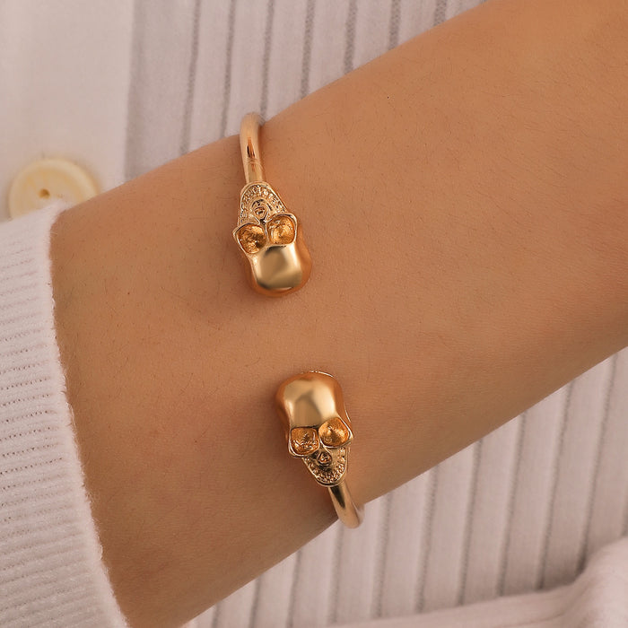 Wholesale Retro Silver Gothic Dark Personality Men' s and Women' s Skull Bracelet