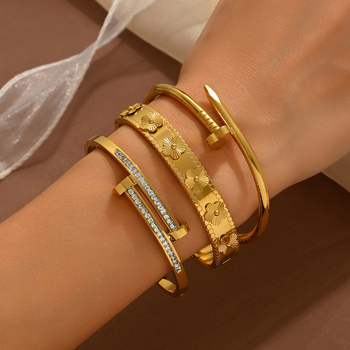 Wholesale Four Leaf Clover Rhinestone Open Cuff Bracelet Titanium Steel Gold Tone Stylish Fashion Accessory Gift Boutique Resale