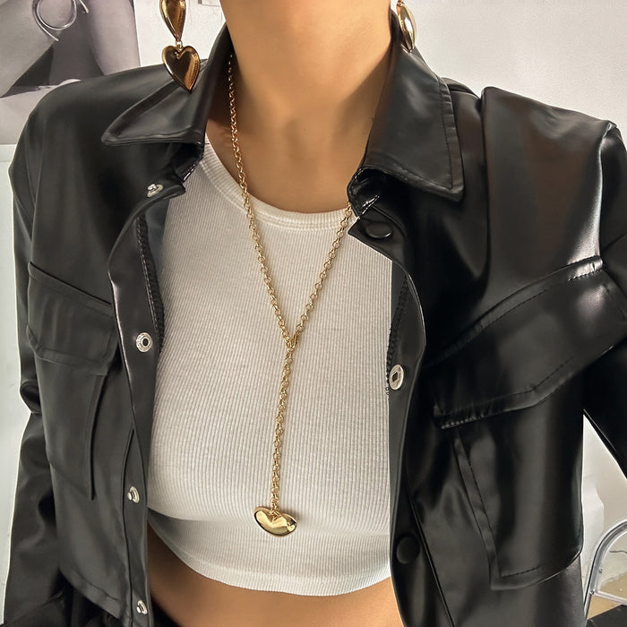 Wholesale Minimalist jewelry chain, heart-shaped collarbone chain, niche heart-shaped necklace